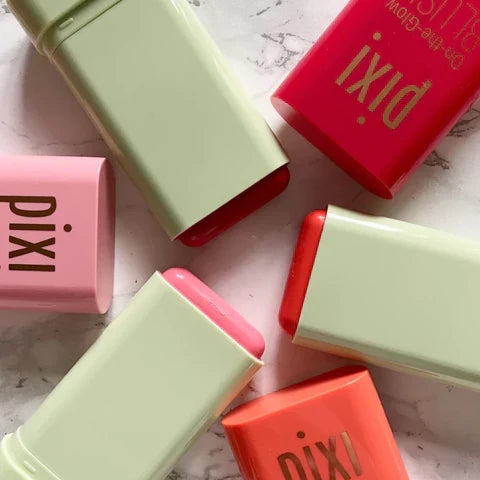 On the Glow Blush β PIXI by Petra